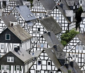 小孩发烧能喝大蒜水嗎（小孩发烧可以吃大蒜吗）