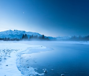 六岁小孩发烧身体发红（六岁孩子发烧全身起红点）