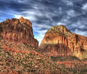小孩每两周上火发烧（小孩子上火发烧怎么办吃什么药）
